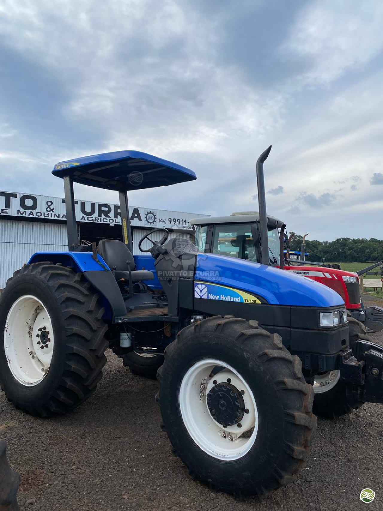 TRATOR NEW HOLLAND NEW TL 75 Tração 4x4 Pivatto Tratores e Máquinas Agrícolas REALEZA PARANÁ PR